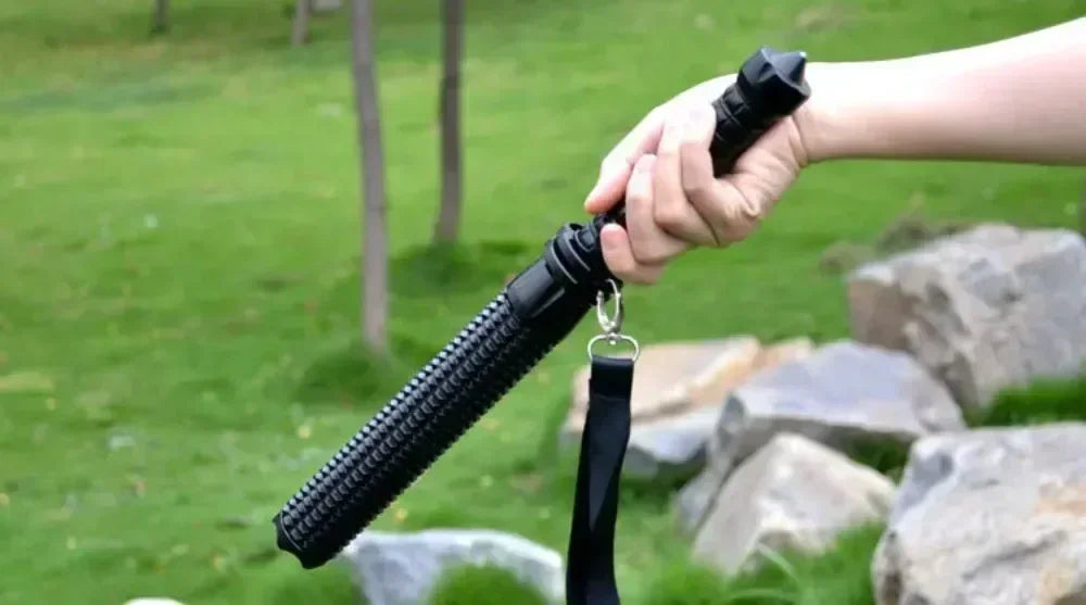 Wolf Tooth Telescopic Self-Defense Flashlight – USB Rechargeable, Glass Breaker