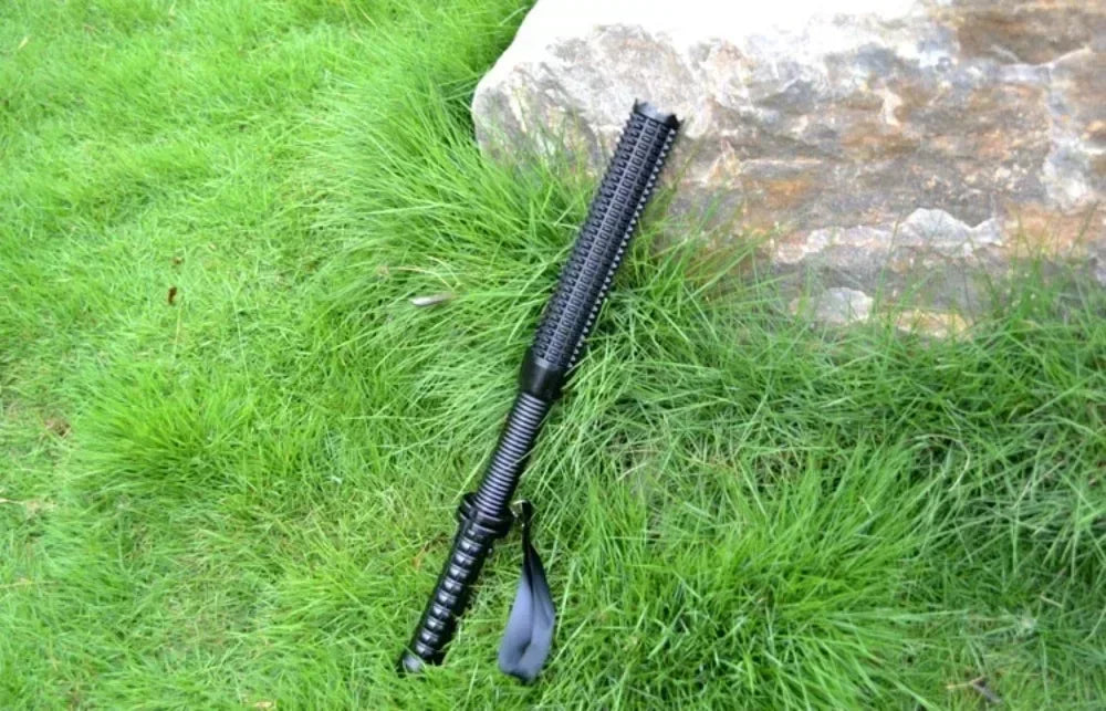 Wolf Tooth Telescopic Self-Defense Flashlight – USB Rechargeable, Glass Breaker