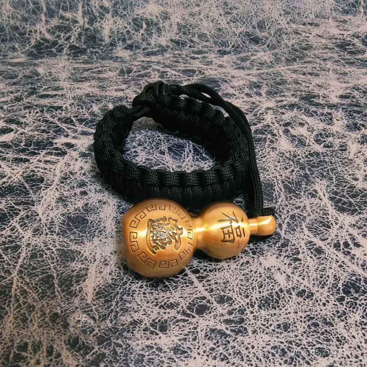 Gourdbraceletbrassselfdefensegadgetsemergencysurvivaltoolwindowbrokenpersonalsec...